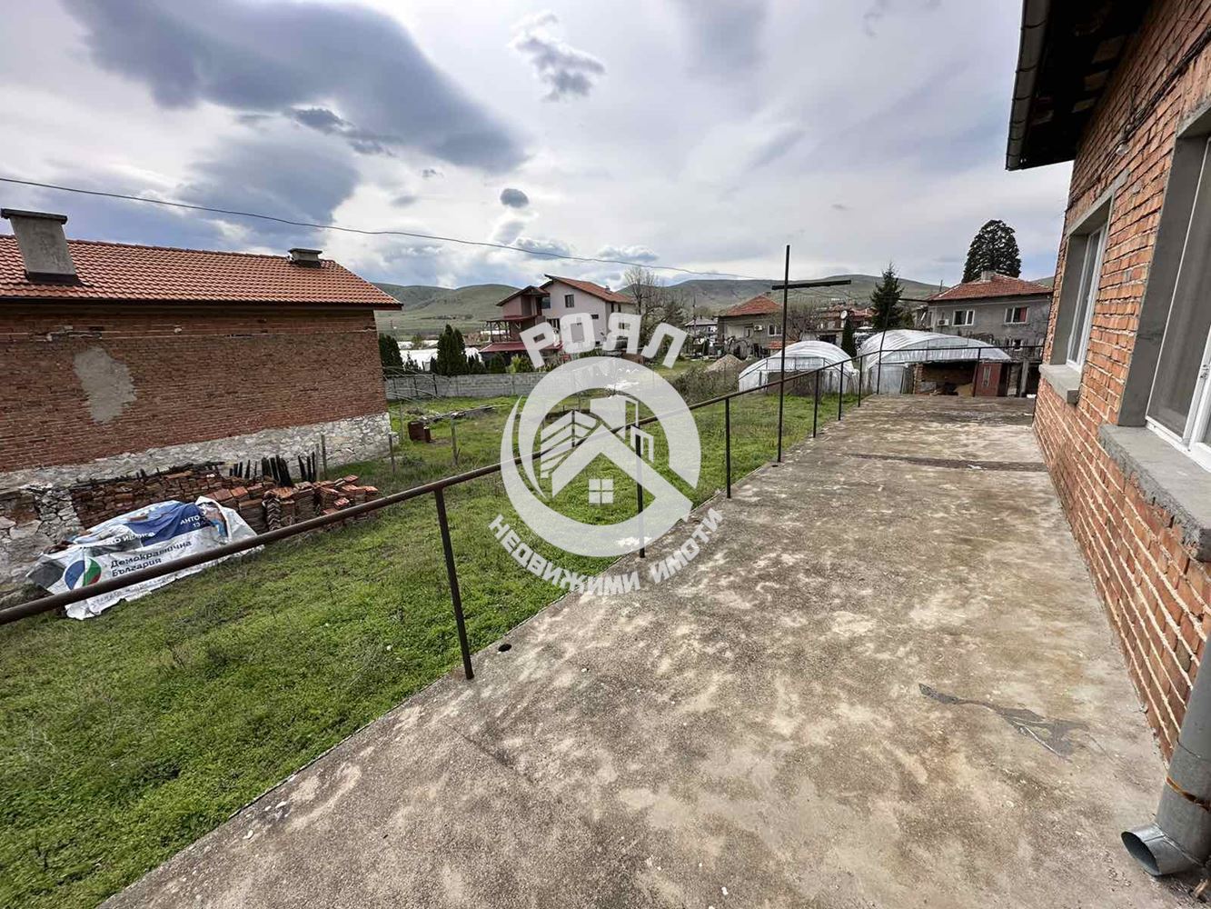 Роял Имоти продава Ексклузивно двуетажна къща в с.Ново село - 0
