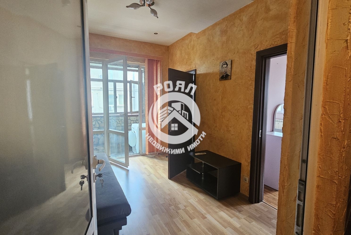Роял имоти продава четиристаен апартамент в кв.Кършияка, Пловдив - 0