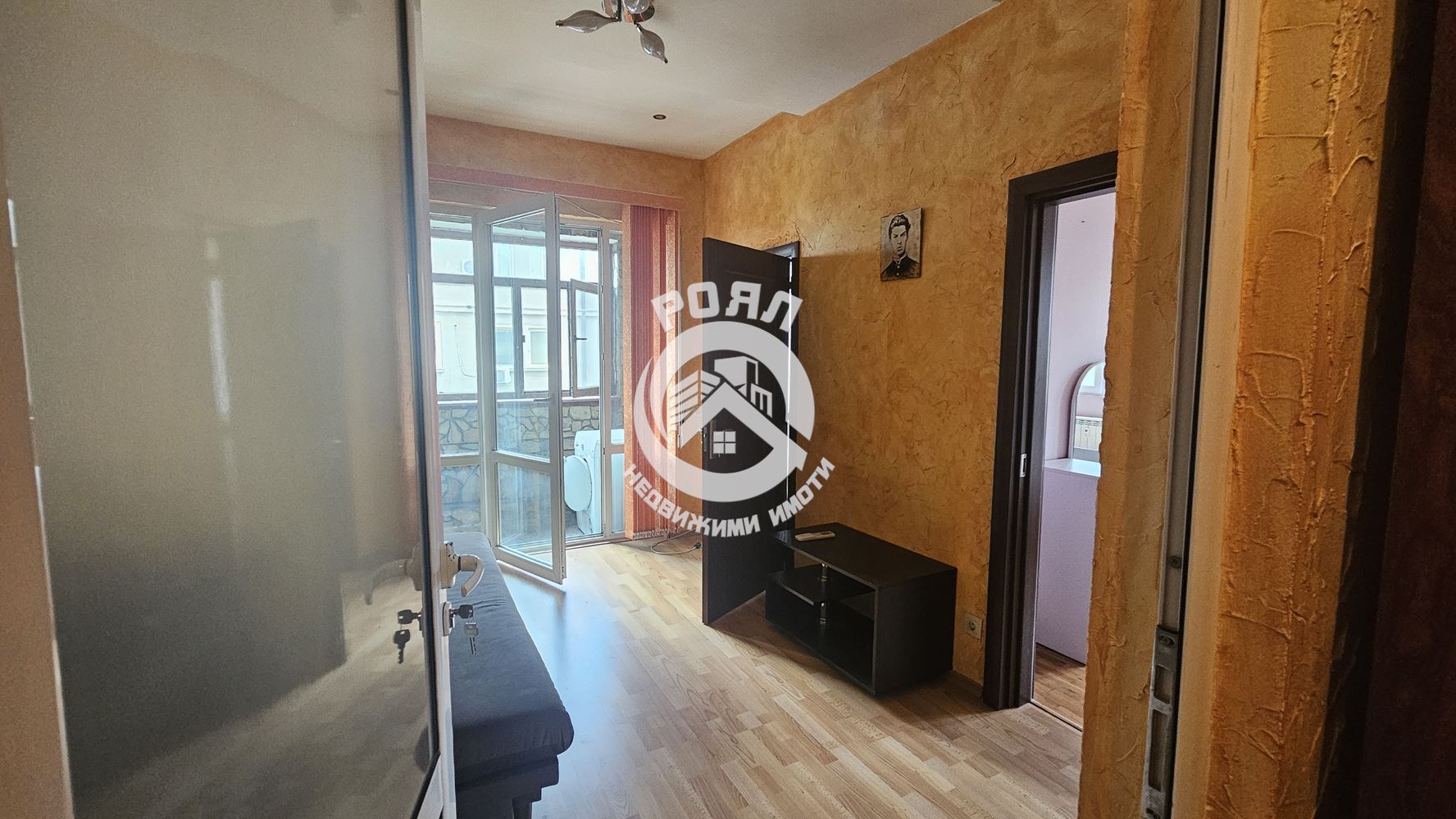 Роял имоти продава четиристаен апартамент в кв.Кършияка, Пловдив - 0