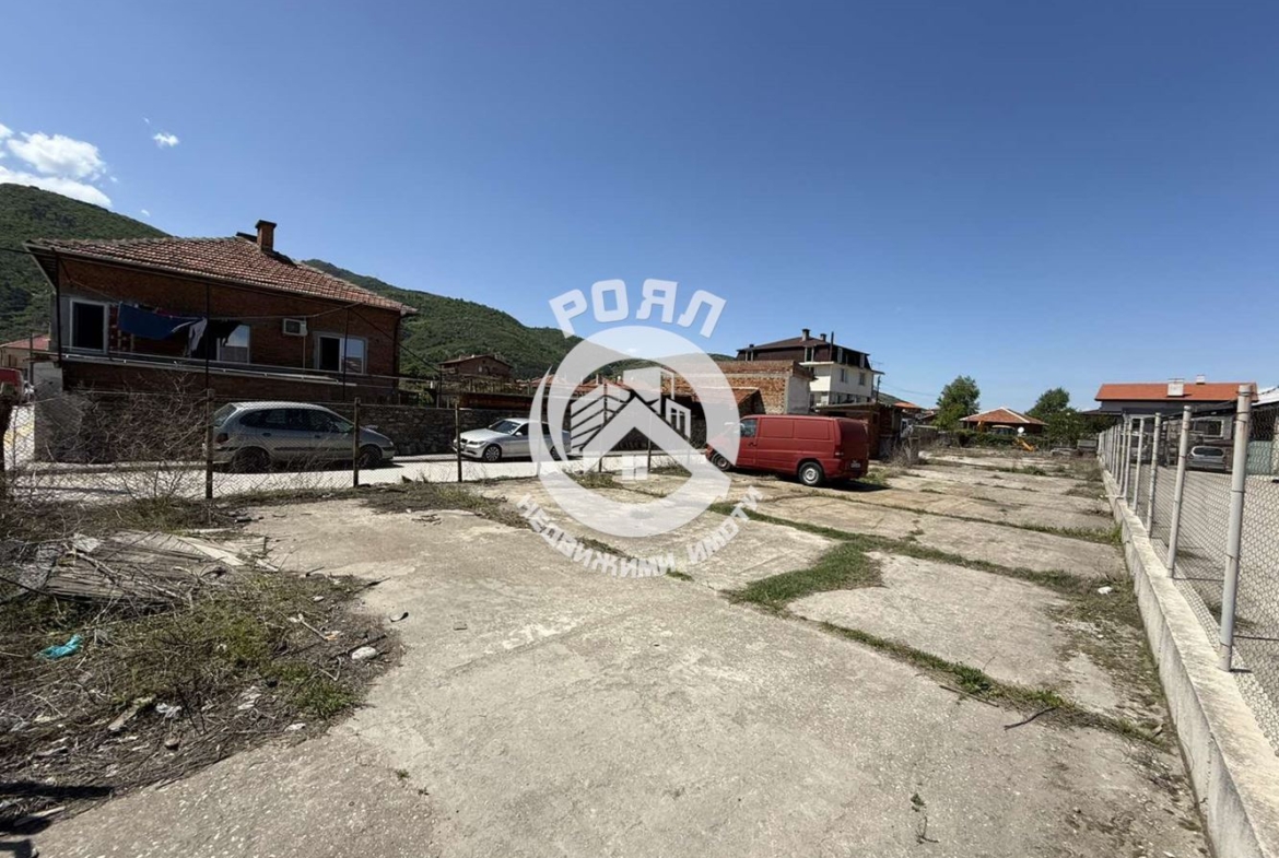 ЕКСКЛУЗИВНО Роял Имоти продава парцел за жилищно строителство в гр. Кричим - 0