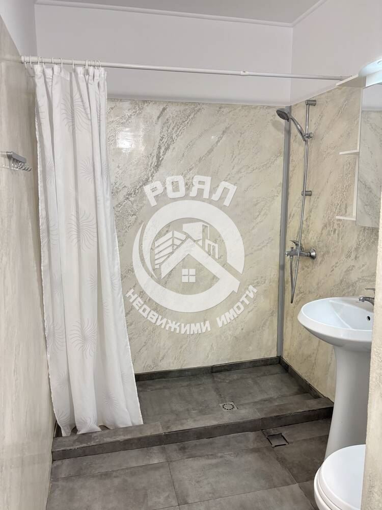 Роял Имоти продава тристаен апартамент в кв.Смирненски - 0