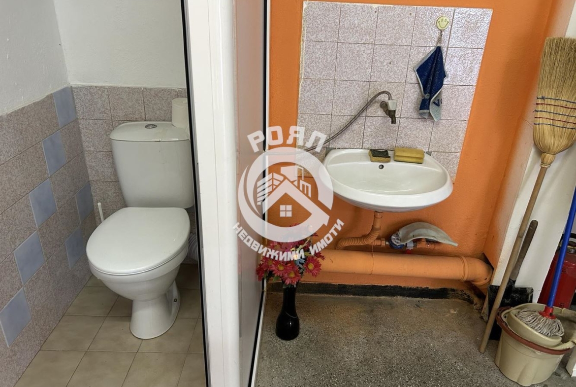 Роял имоти отдава под наем магазин в кв.Кършияка,гр.Пловдив - 0