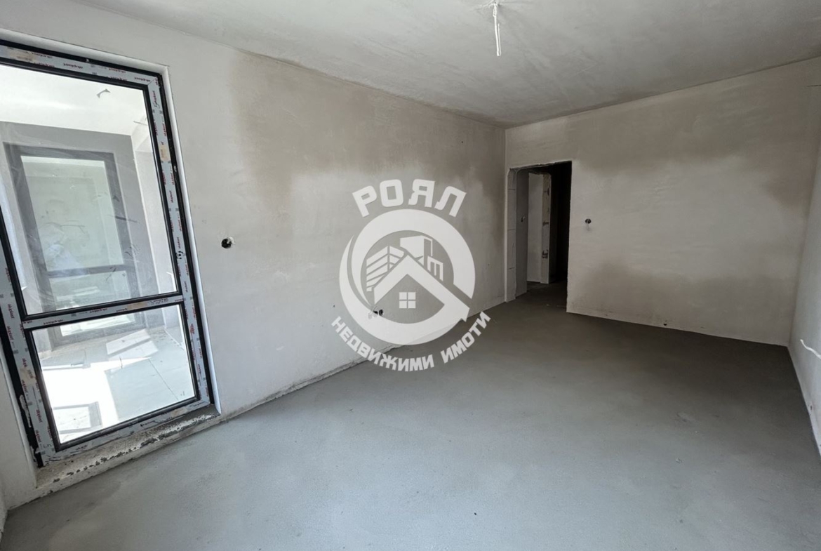 Роял Имоти продава тристаен апартамент с АКТ 15 в гр.Пловдив,кв.Южен - 0