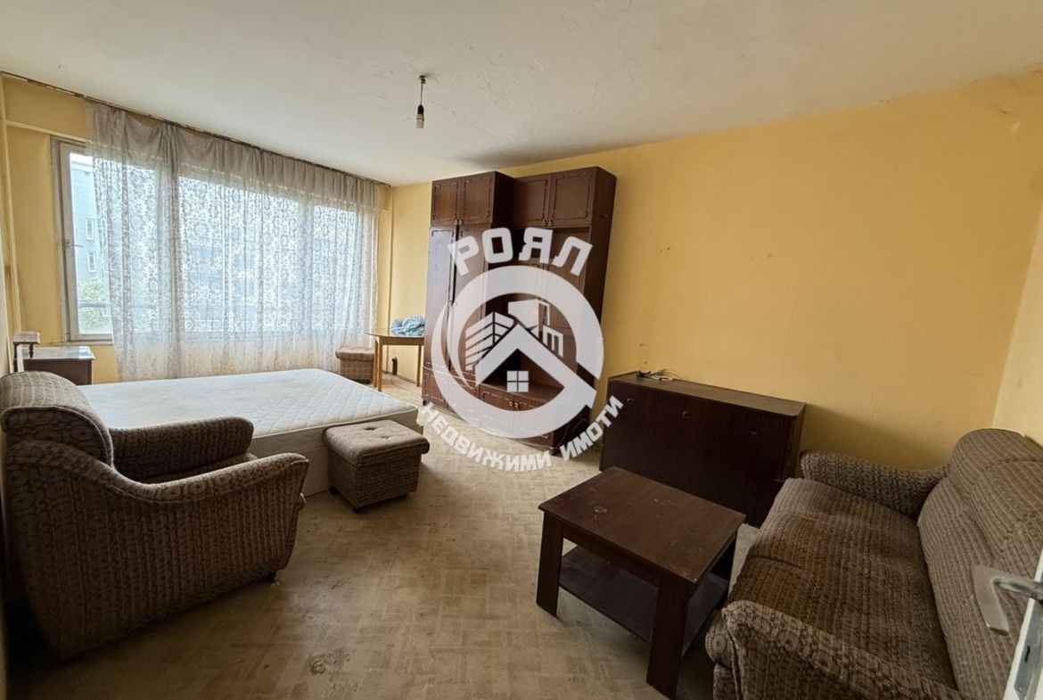 Роял имоти продава двустаен апартамент - гарсониера, кв. Кючук Париж ,Пловдив - 0