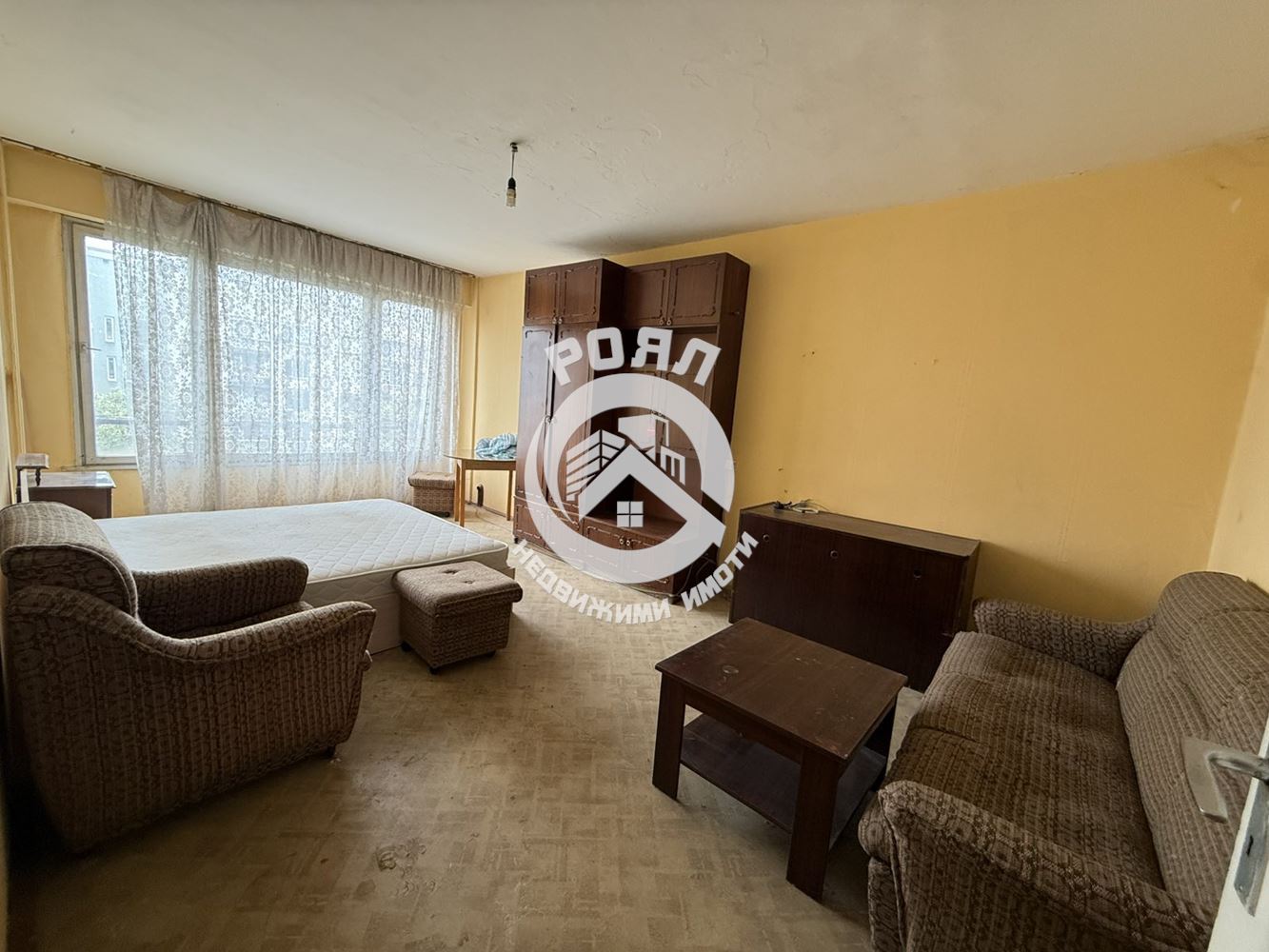 Роял имоти продава двустаен апартамент - гарсониера, кв. Кючук Париж ,Пловдив - 0