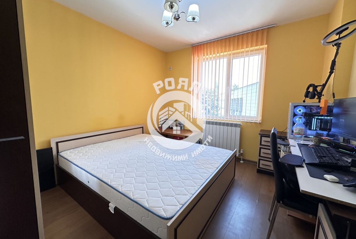 Роял имоти продава тристаен, обзаведен апартамент в кв.Мараша , Пловдив - 0