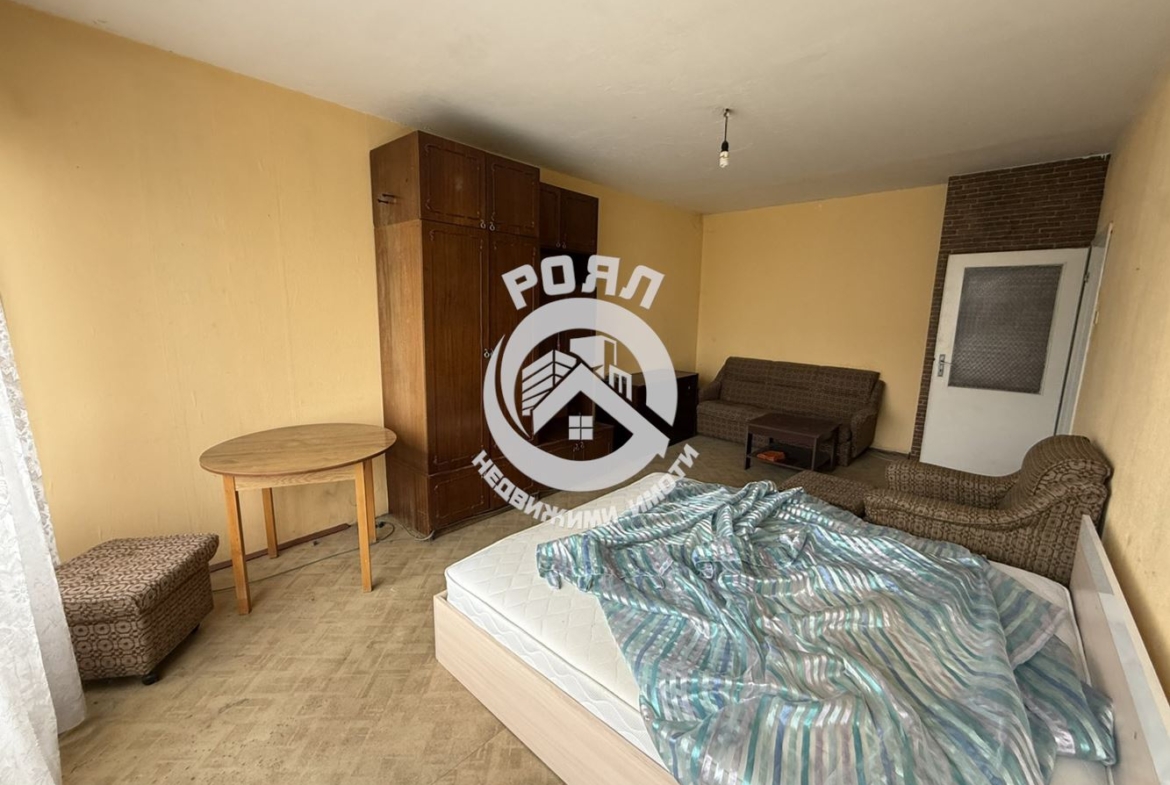 Роял имоти продава двустаен апартамент - гарсониера, кв. Кючук Париж ,Пловдив - 0