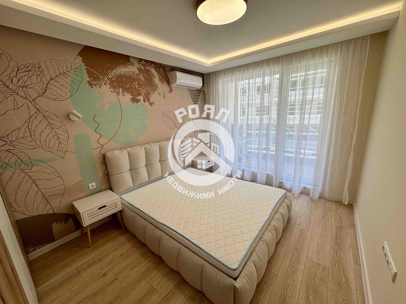 Роял Имоти , продава Обзаведен двустаен НОВ апартамент ,кв.Остромила гр.Пловдив - 0