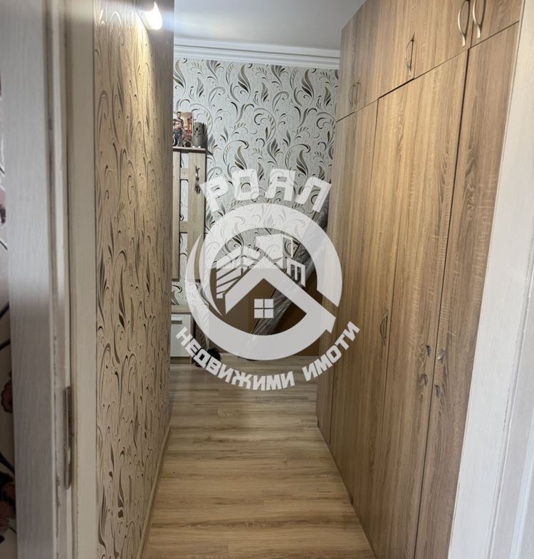 Роял имоти продава гарсониера кв.Тракия,Пловдив - 0