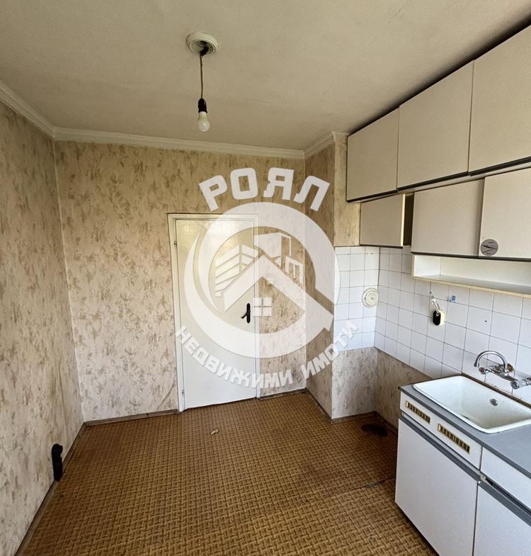 Роял имоти продава двустаен апартамент , кв.Изгрев ,Пловдив - 0