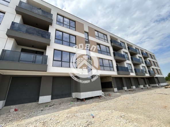 Роял Имоти продава едностаен апартамент в гр.Пловдив,кв.Остромила - 0