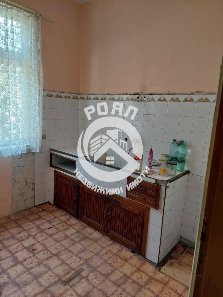 Роял имоти продава самостоятелна къща ,с.Куртово Конаре ,Пловдив - 0