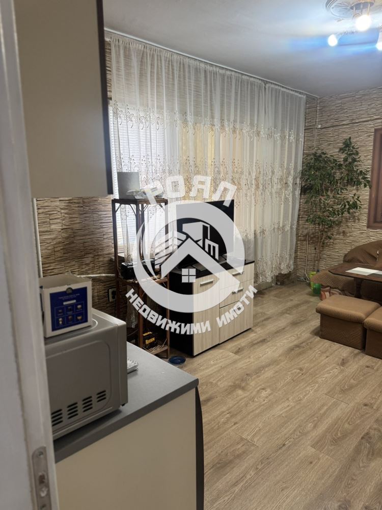 Роял имоти продава гарсониера кв.Тракия,Пловдив - 0