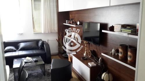 Къща за гости в к.к. Пампорово, обл.Смолян - 0