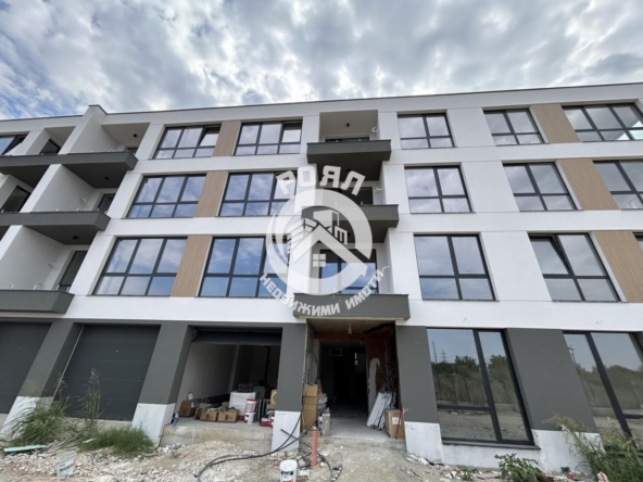 Роял Имоти продава тристаен апартамент в гр.Пловдив, кв.Остромила - 0