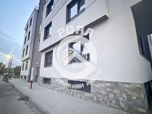 Роял имоти продава Ексклузивно двустаен с акт 16, кв.Прослав, Пловдив - 0