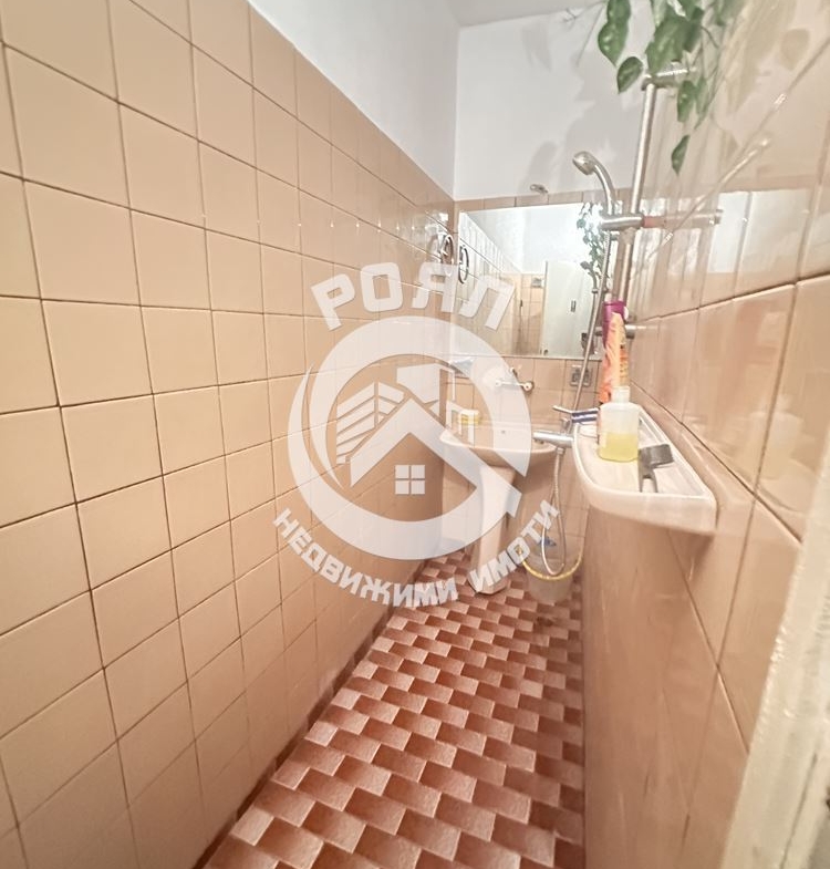 Роял имоти продава ,,ЕКСКЛУЗИВНО,,двустаен апартамент кв.Изгрев,Пловдив - 0