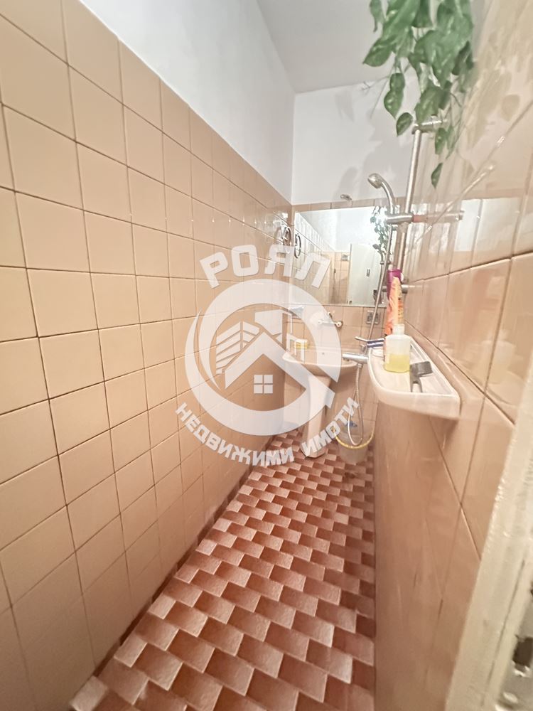 Роял имоти продава ,,ЕКСКЛУЗИВНО,,двустаен апартамент кв.Изгрев,Пловдив - 0