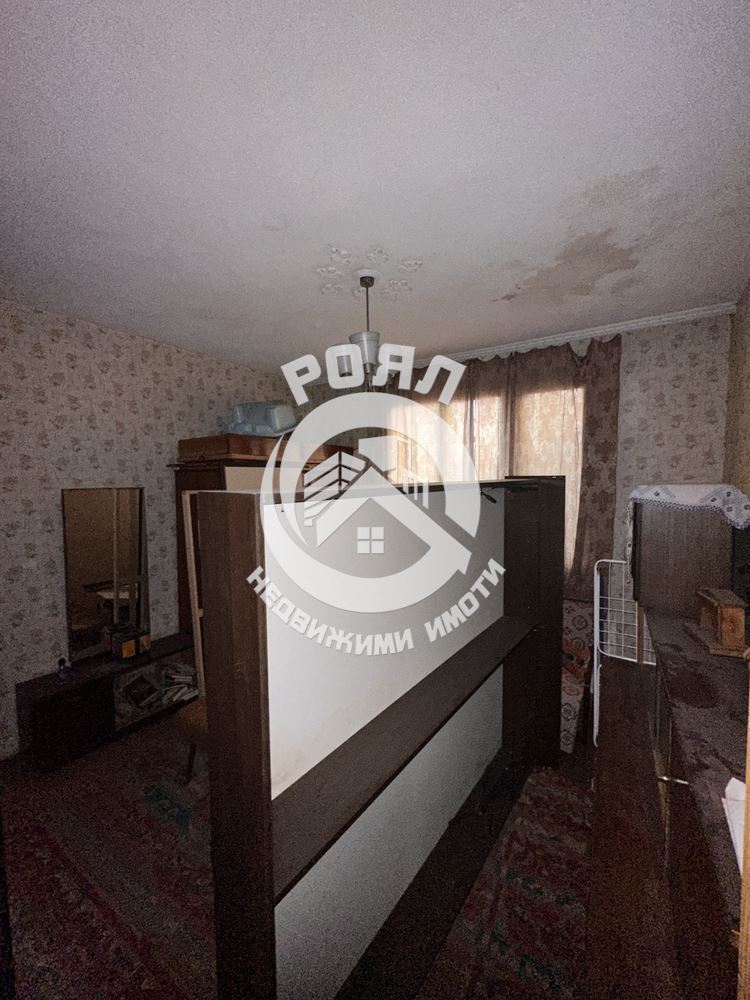Роял имоти продава Самостоятелна къща с двор в Центъра на кв.Прослав ,Пловдив - 0
