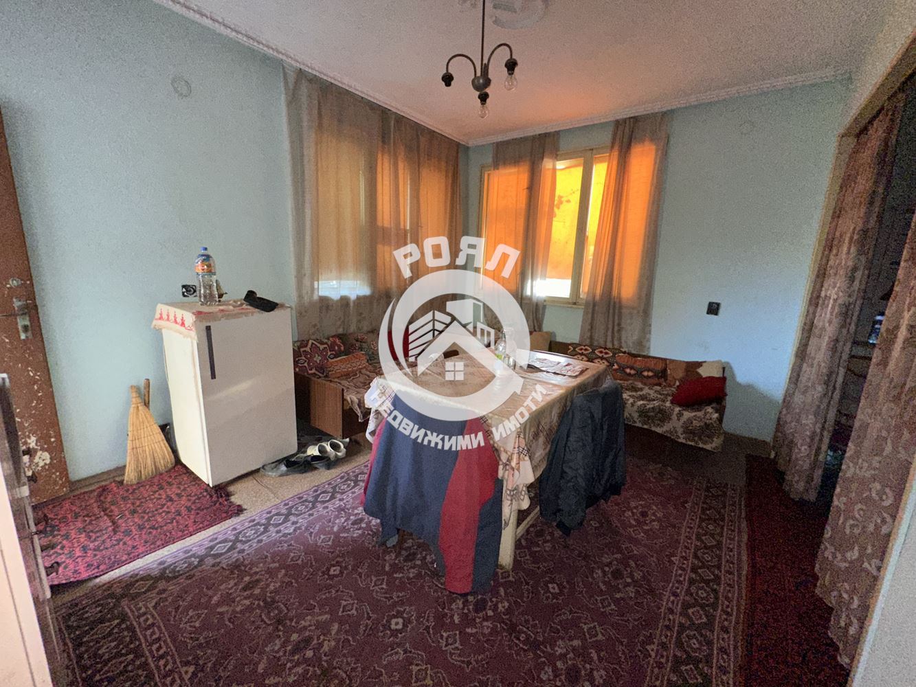 Роял имоти продава Самостоятелна къща с двор в Центъра на кв.Прослав ,Пловдив - 0
