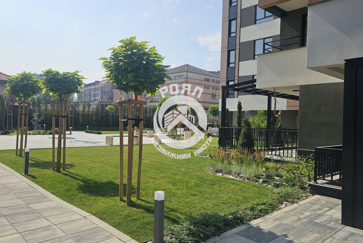 Роял имоти продава двустаен апартамент с АКТ 16 в луксозен комплекс в кв.Христо Смирненски, Пловдив - 0