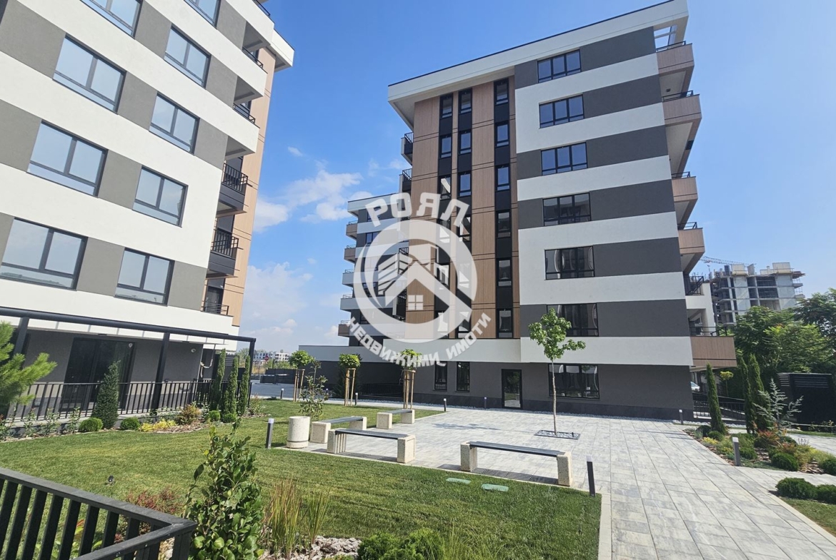 Роял имоти продава двустаен апартамент с АКТ 16 в луксозен комплекс в кв.Христо Смирненски, Пловдив - 0