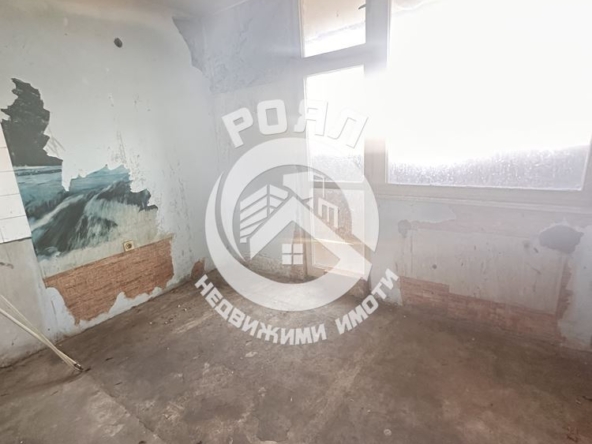 Роял имоти продава ,,Ексклузивно,,двустаен апартамент,кв,Изгрев,Пловдив - 0