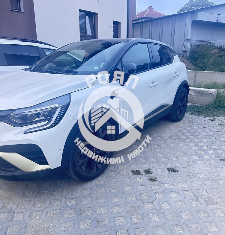 Роял имоти продава Ексклузивно двустаен с акт 16, кв.Прослав, Пловдив - 0