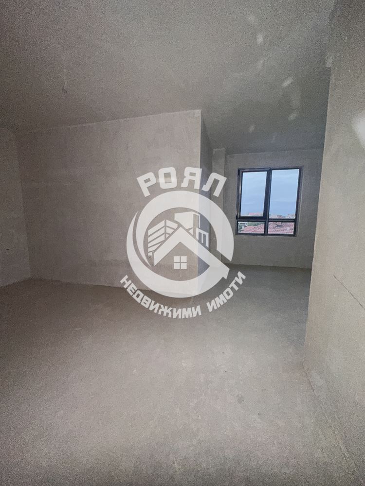 Роял имоти продава Ексклузивно двустаен с акт 16, кв.Прослав, Пловдив - 0