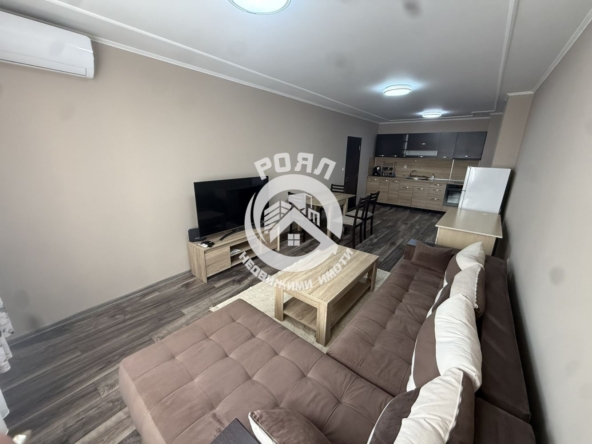 Роял имоти отдава под наем двустен апартамент, Южен, Пловдив - 0