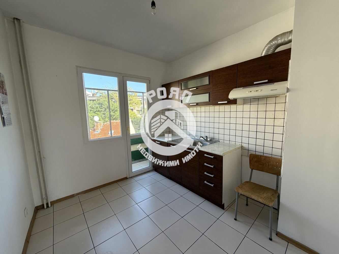 Роял Имоти продава двустаен,панелен апартамент в кв.Кършияка,гр.Пловдив - 0