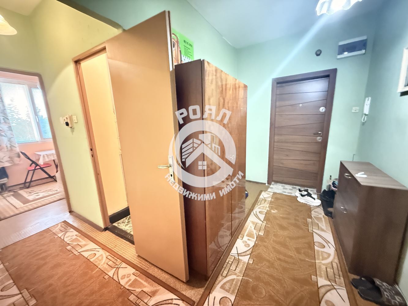 Роял имоти отдава под наем обзаведен, двустаен апартамент, Кючук Париж, Пловдив - 0