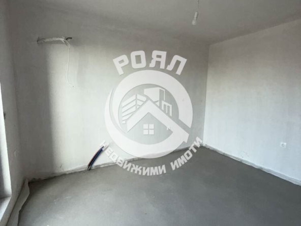 Роял имоти продава двустаен апартамент, Тракия, Пловдив - 0