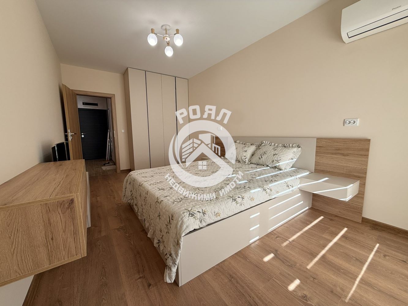 Луксозен двустаен апартамент под наем в кв. Христо Смирненски! - 0