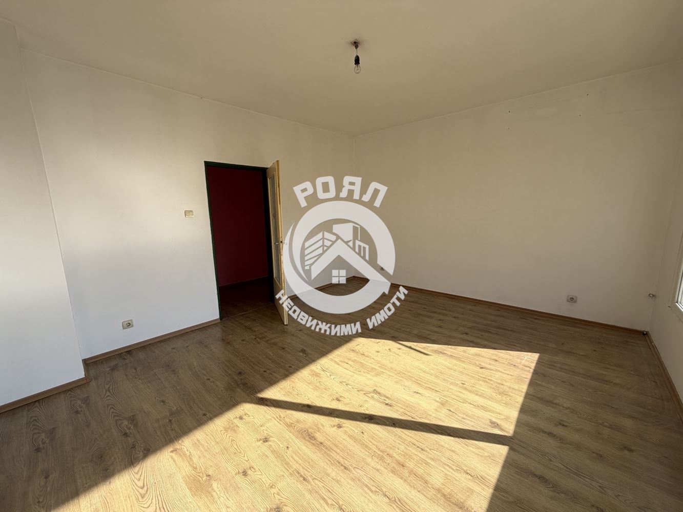 Роял Имоти продава двустаен,панелен апартамент в кв.Кършияка,гр.Пловдив - 0