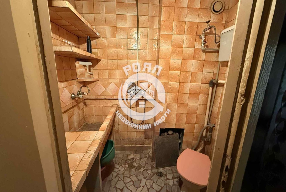 Апартамент с три отделни стаи в гр. Хасково кв.Орфей - 0