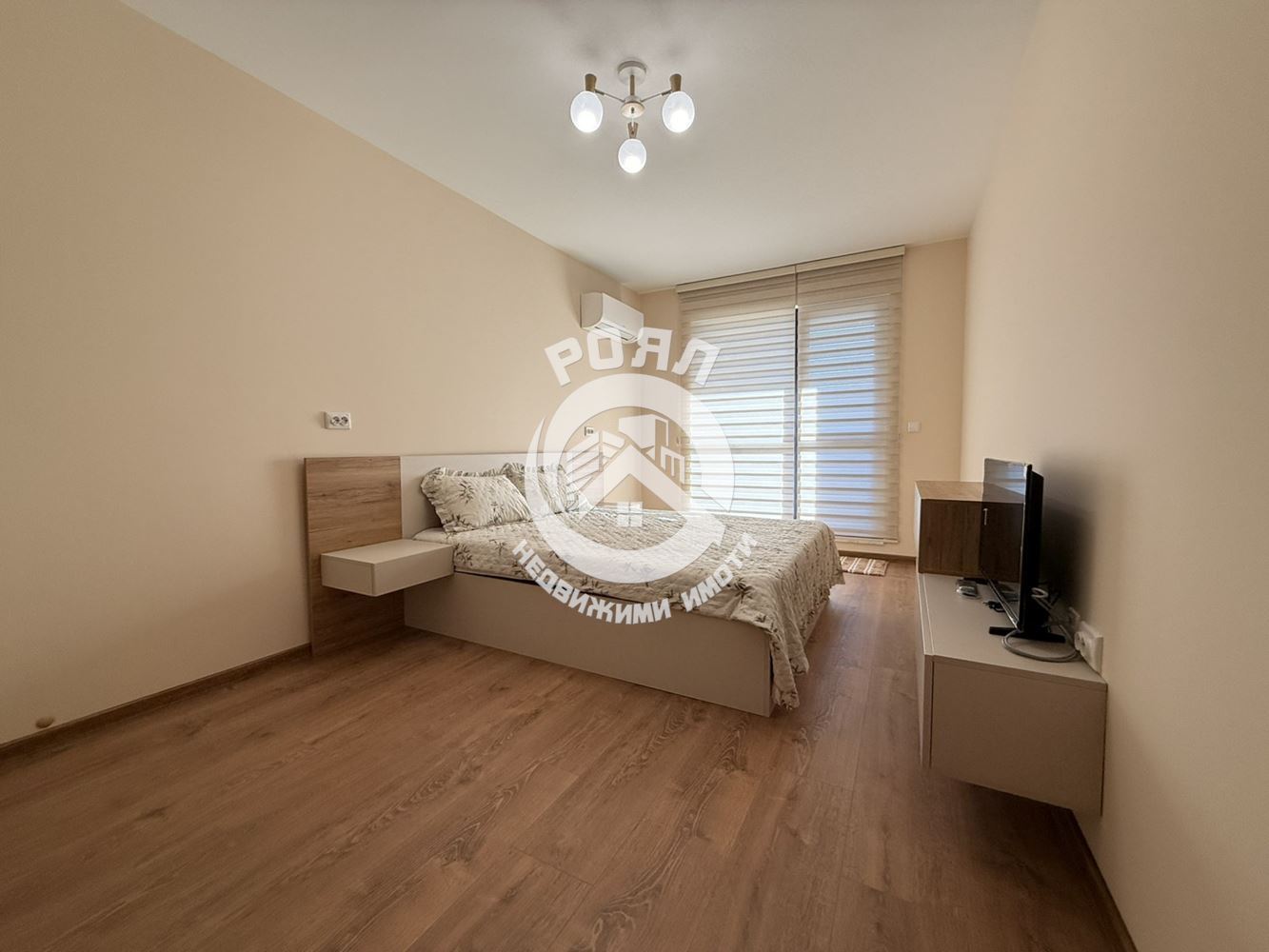 Луксозен двустаен апартамент под наем в кв. Христо Смирненски! - 0