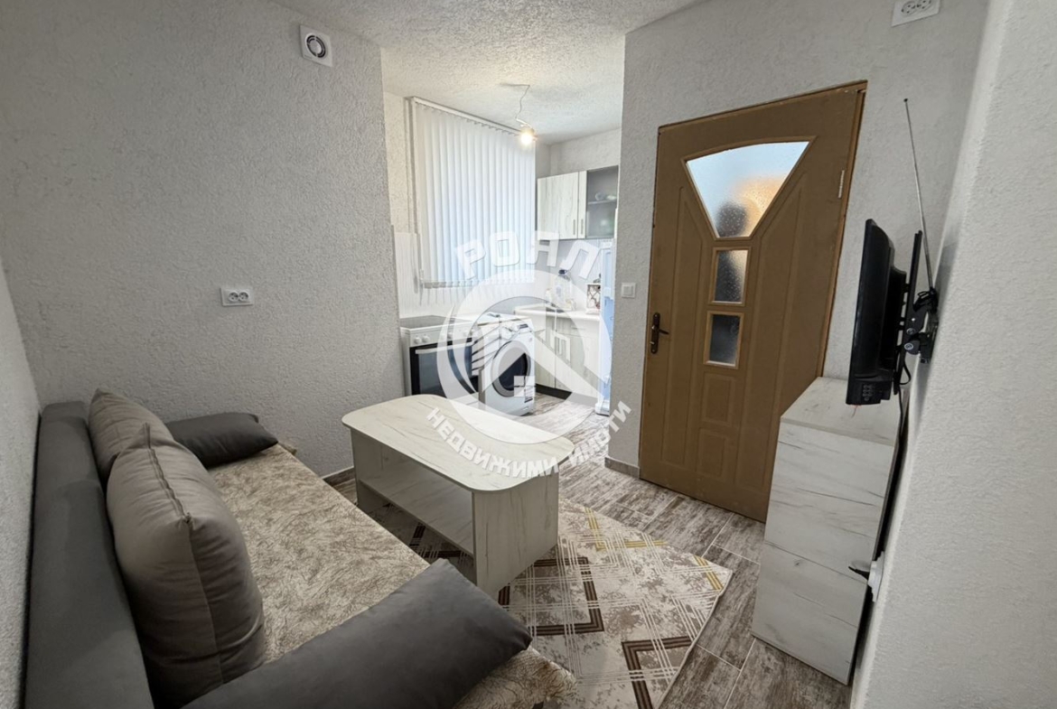 Роял имоти отдава под наем двустаен апартамент, Западен, Пловдив - 0