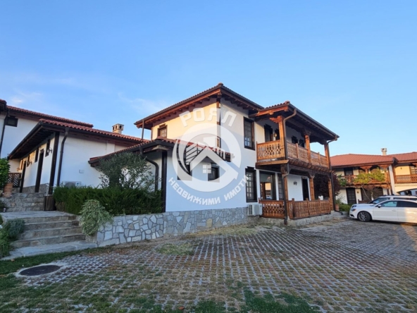 Къща в с.Старосел - 0