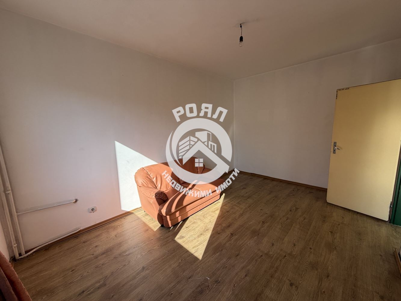 Роял Имоти продава двустаен,панелен апартамент в кв.Кършияка,гр.Пловдив - 0