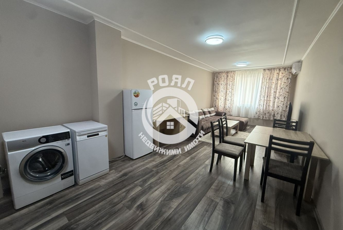 Роял имоти отдава под наем двустен апартамент, Южен, Пловдив - 0