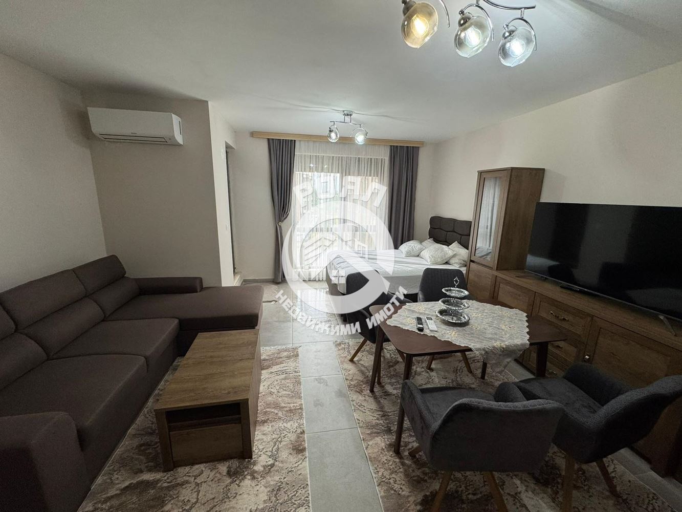 Роял Имоти продава Ексклузивно едностаен апартамент в Смирненски, Пловдив - 0