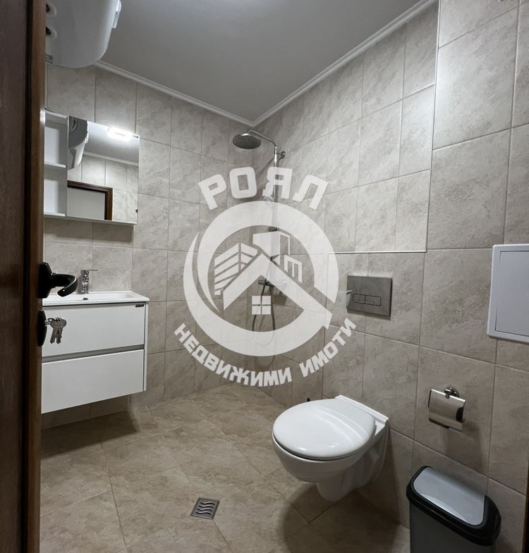 Роял имоти отдава под наем двустаен апартамент, Център, Пловдив - 0