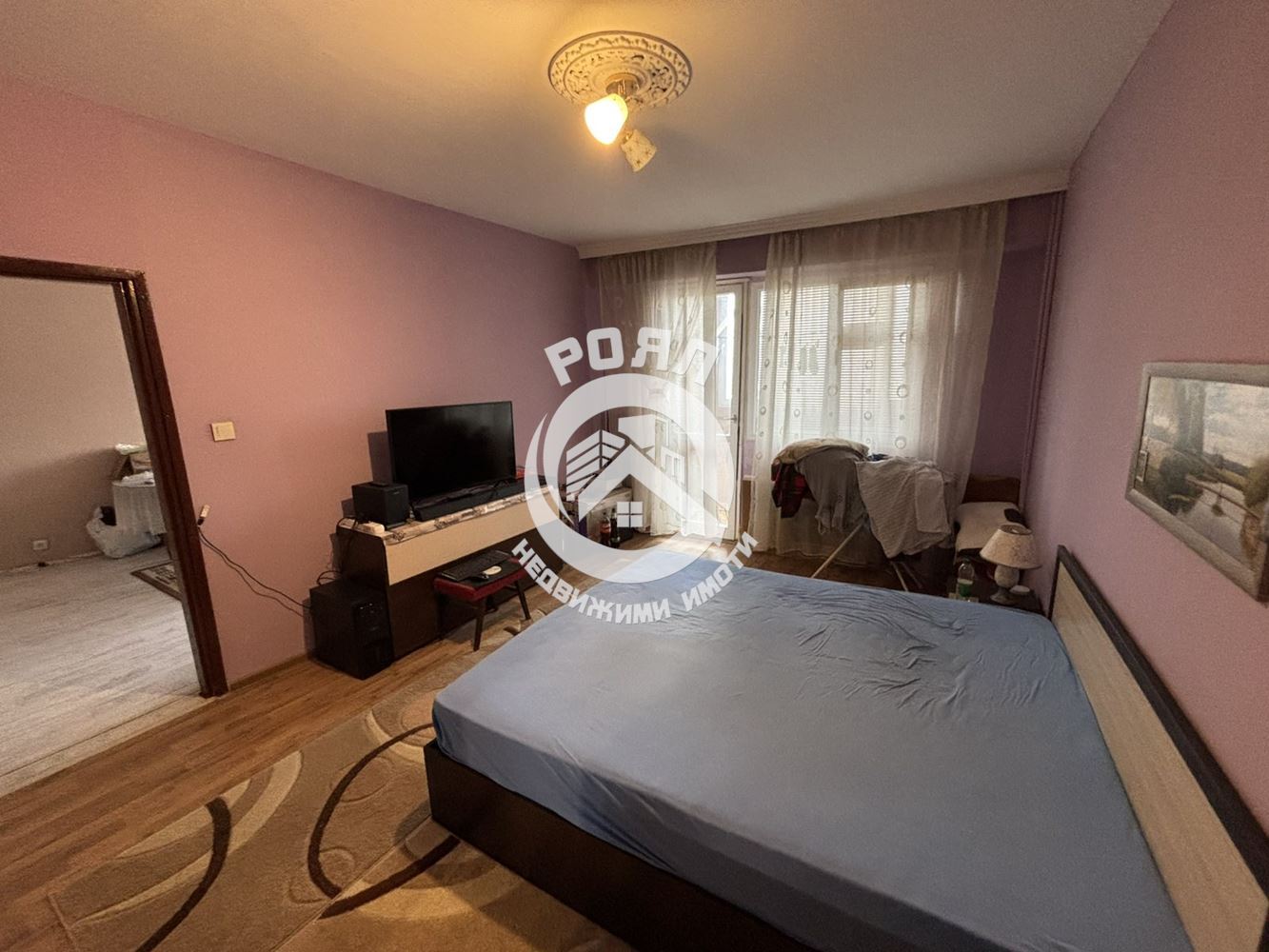 Роял имоти продава Есклузивно двустаен, обзаведен апартамент, Кючук Париж, Пловдив - 0