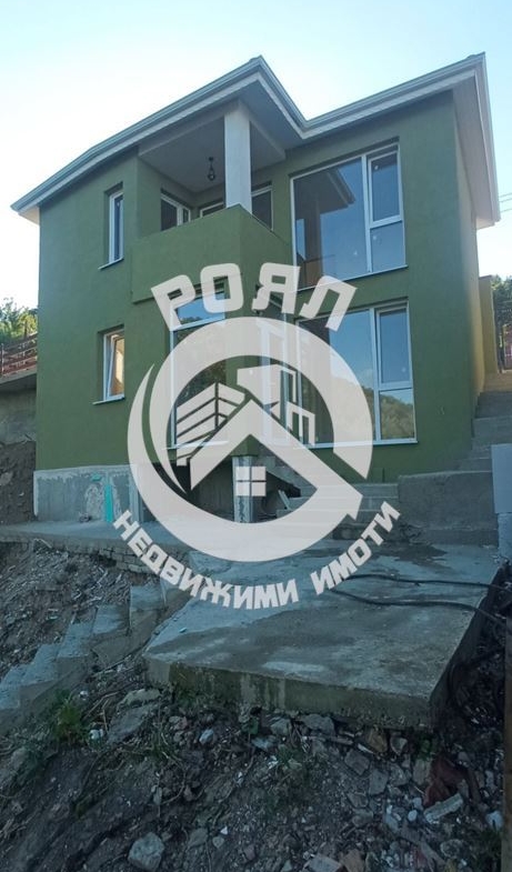 Роял имоти продава къща в село Руен, Пловдив - 0