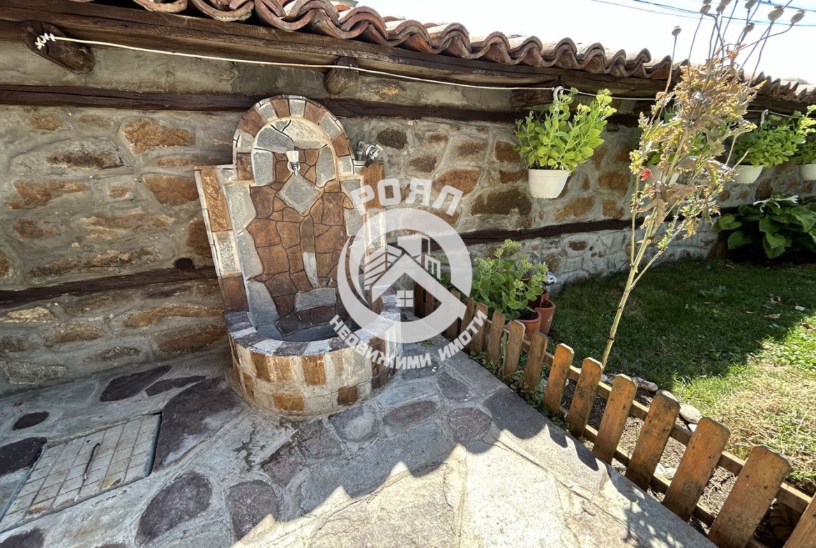 Роял Имоти продава Ексклузивно къща в гр.Копривщица - 0