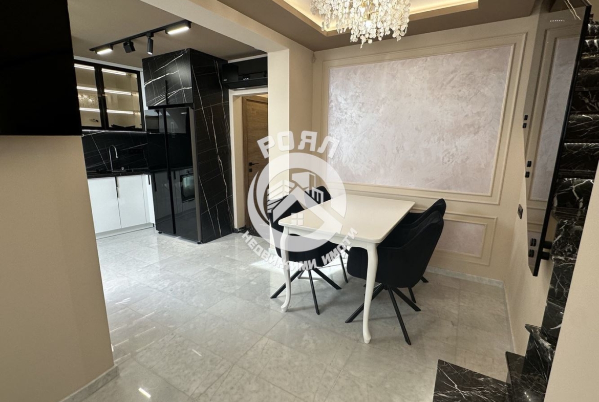 Роял имоти продава луксозен мезонет в сърцето на град Пловдив - 0