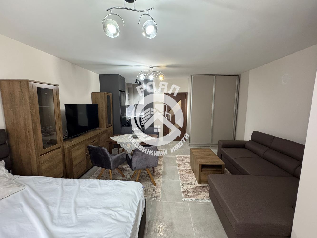 Роял Имоти продава Ексклузивно едностаен апартамент в Смирненски, Пловдив - 0