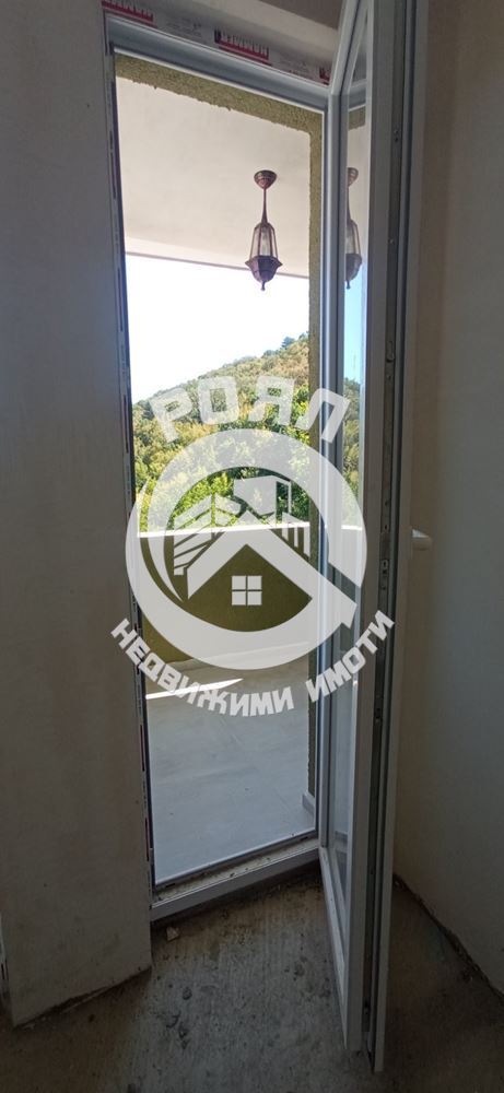 Роял имоти продава къща в село Руен, Пловдив - 0