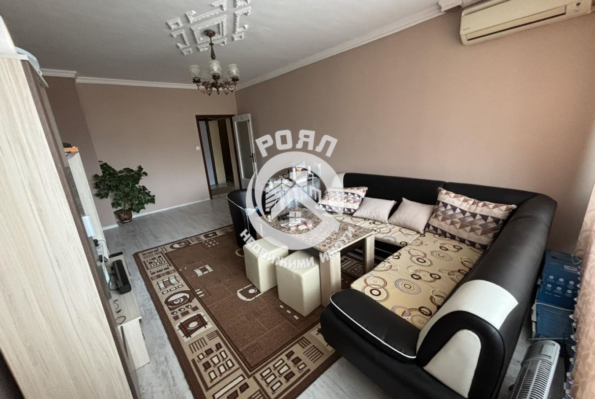 Роял имоти продава Есклузивно двустаен, обзаведен апартамент, Кючук Париж, Пловдив - 0